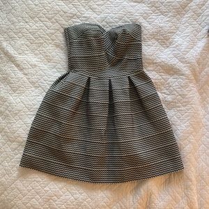Ina Strapless B&W dress